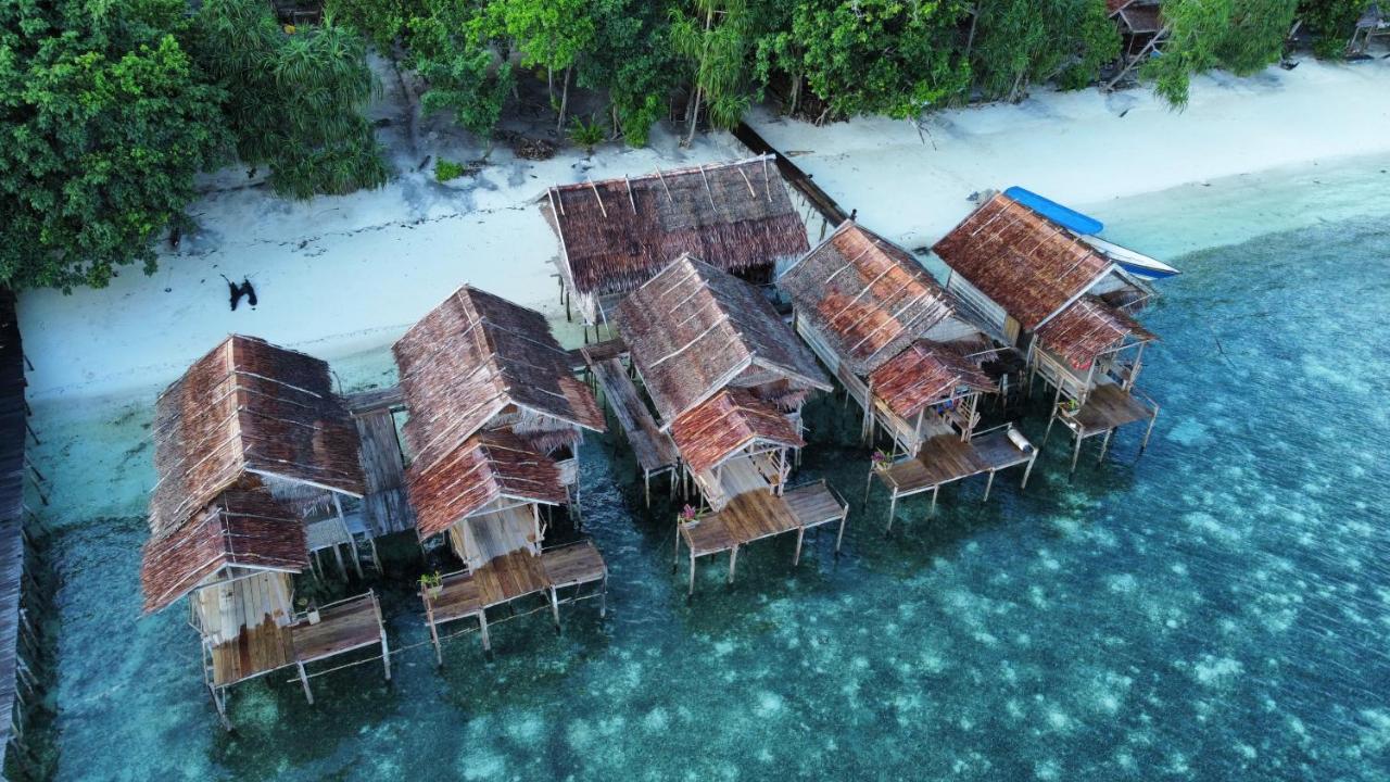 Firdas Bungalows Waisai Luaran gambar